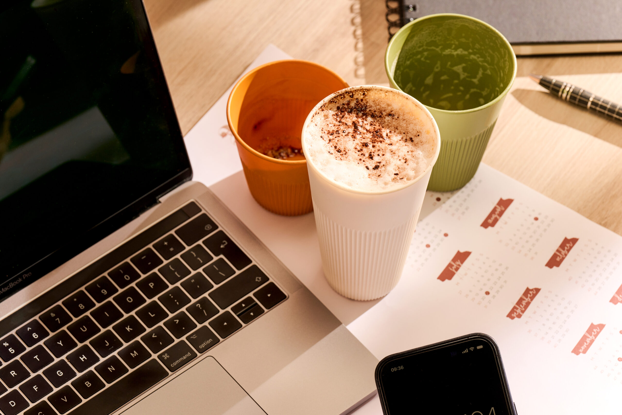 Reusable drinking cups by deSter